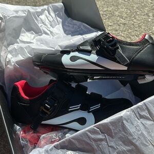 Peloton cycling shoes size 41